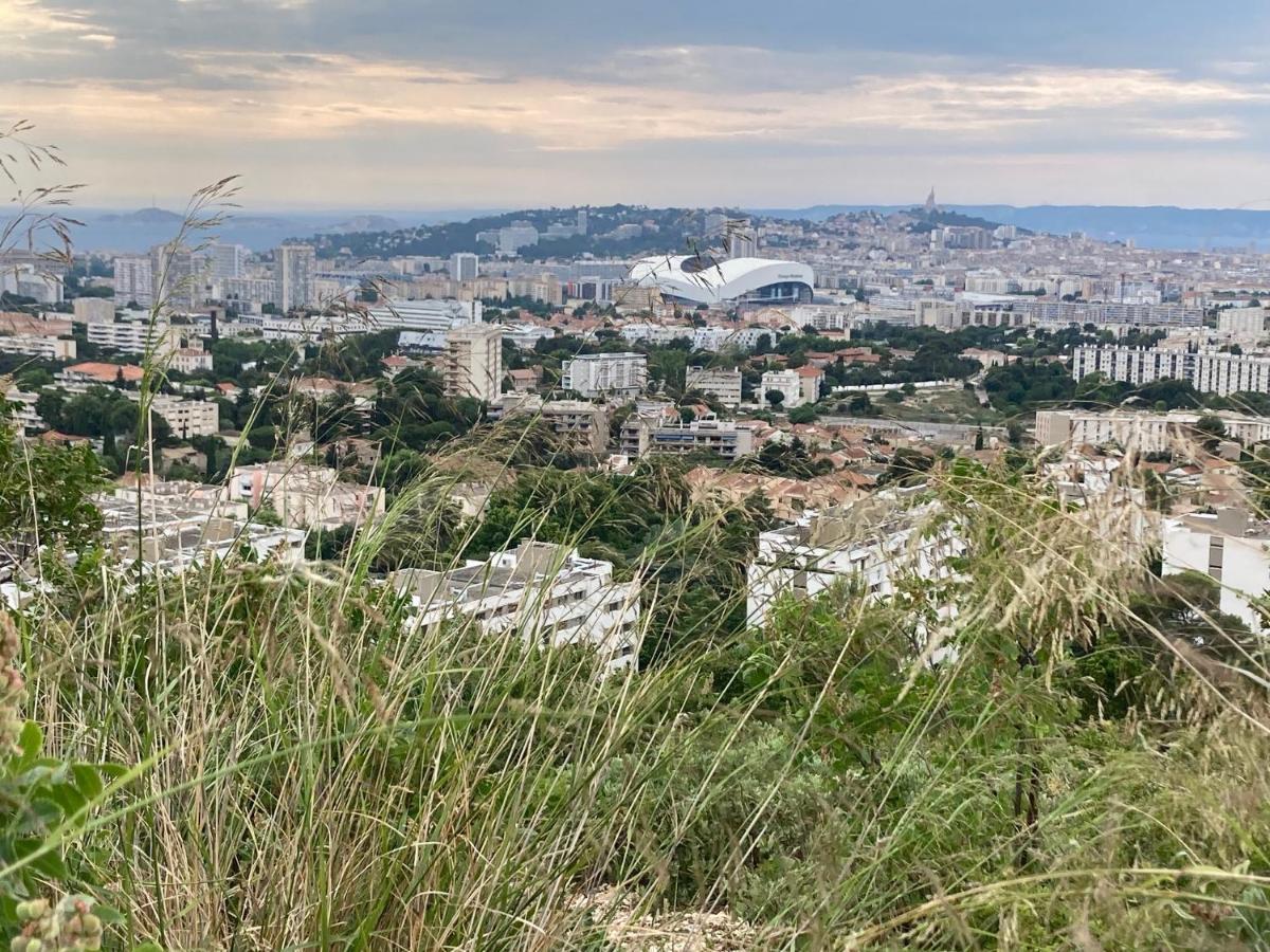 Superbe T2 Dans Entre Calanques Et Colline * Marseille